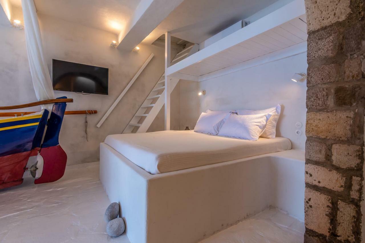 Klima  Neosikos Amazing Beach House In Milos Islandヴィラ エクステリア 写真